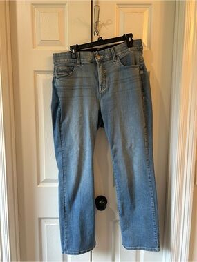 Torrid Bombshell Straight Premium Stretch Jeans size 12s